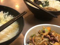 -灵芝妹子海鲜米线(瓦房店新玛特店)