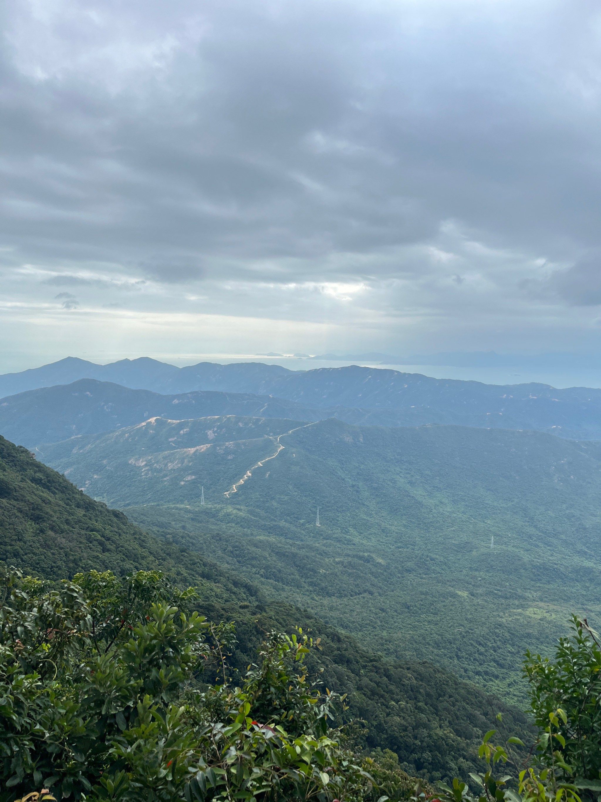 七娘山山顶美景俯瞰