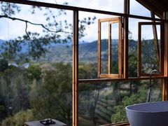 -燕子河大峡谷天坑仙境