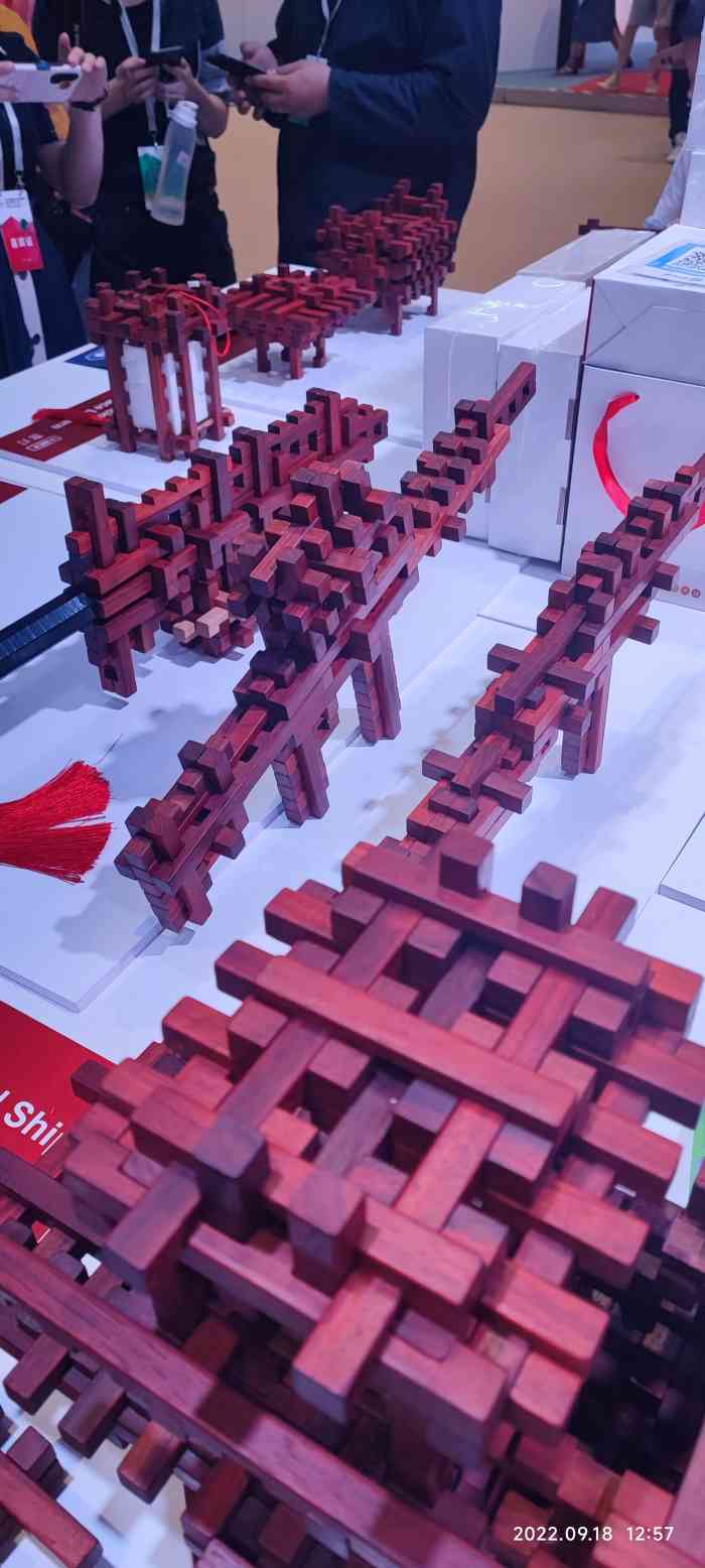 61人赞期盼_34712022年7月12日打分小暑的泉城,体会的是火炉中的桑拿