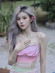 -丝语萱形象