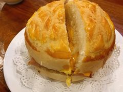 Big&nbsp;men菠萝包-澳门陈光记烧味饭店(南京德基广场店)