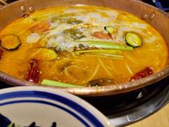 -洱火云南酸菜牛肉火锅(石景山当代商城店)