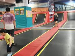 -嗨马乐动室内潮玩运动·团建·轰趴·桌游(南丰汇店)
