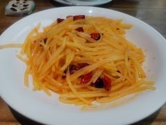 凉拌土豆丝-上关雪東北菜(中房金谊店)
