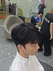 -藤野造型烫染·漂发