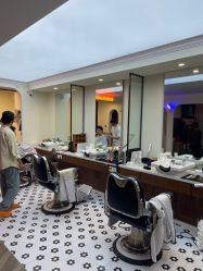-理昂男士理发店 Barber shop
