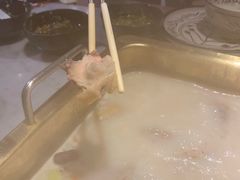 -尚尚仙·酸汤猪手·猪肚鸡火锅(华联万柳购物中心店)