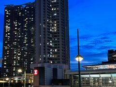 -东荟城名店仓