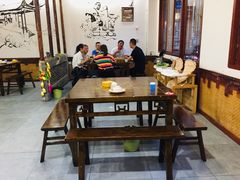 大堂-黄桷树曹家私房菜(江与城店)