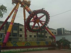 大摆锤-苏州梦幻乐园