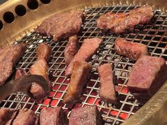 -铭牛烧肉·和牛海鲜自助(高新月牙湖店)