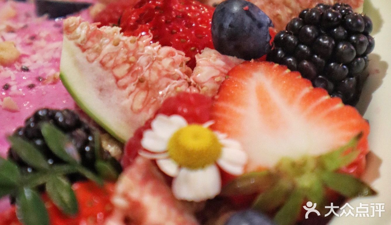 和喜欢的人一起吃饭，连空气都会变得浪漫！