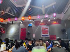 -爆炸头阿姨小四川正宗川味小吃(无任何分店)