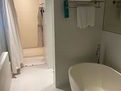 -郑州建业艾美酒店