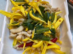 -蔼若春.传承三十年云南菜(金碧公园店)