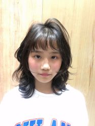 -诗悦发型烫染SALON