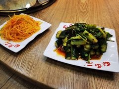 -屯老二农家铁锅炖·行业领军者(梅江店)