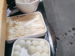 -鲁员外地锅鸡地锅鱼(古墩路店)