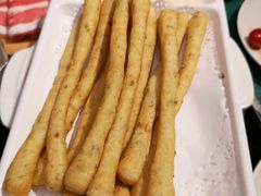 炸小油条-江南东道煮火锅(松原大路店)