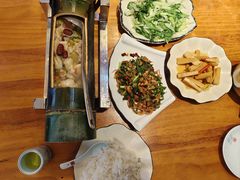 -梁姐啤酒鱼(兴坪古镇店)