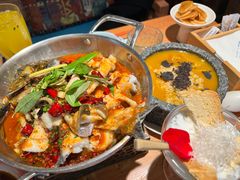 -菌自由丨野生菌火锅特色庭院餐厅(丽江古城店)