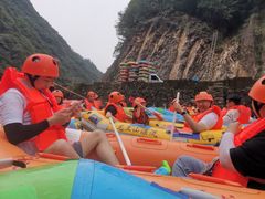 -安吉龙王山峡谷漂流