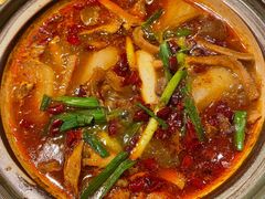 牛肉三鲜锅-肖记公安牛肉鱼杂(田林路店)