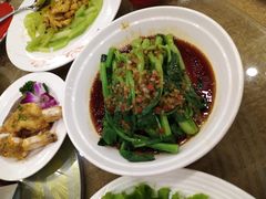 -汇泉王朝大饭店