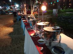 -亚龙湾希尔顿自助餐厅·海鲜·烧烤·沙滩BBQ·现场乐队