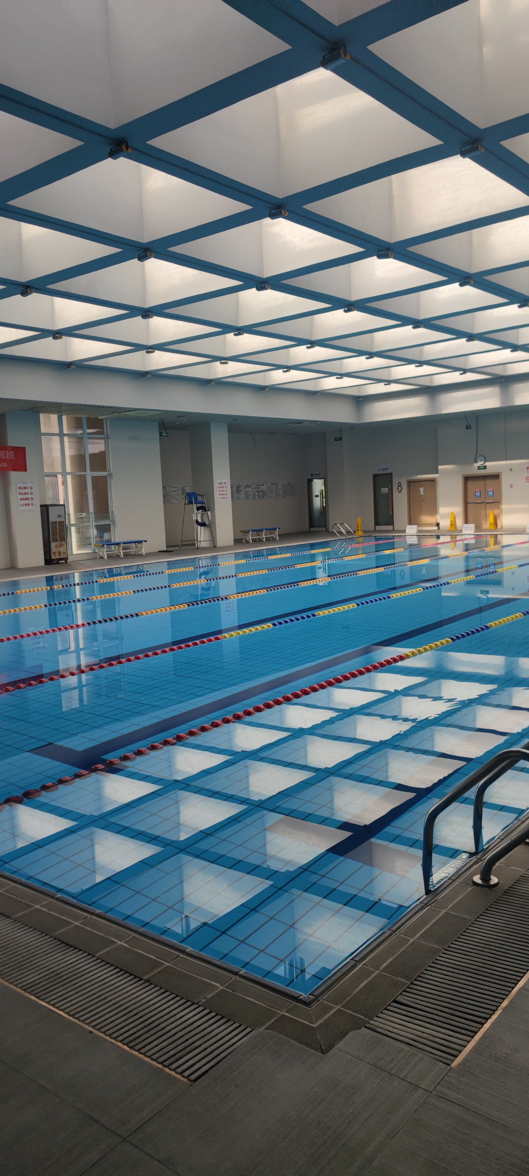 这家游泳馆真不行