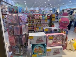 -爱婴室(上海紫荆广场店)