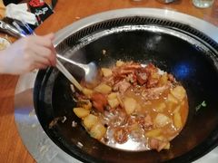 -万里闯关东铁锅炖菜馆(高新旗舰店)