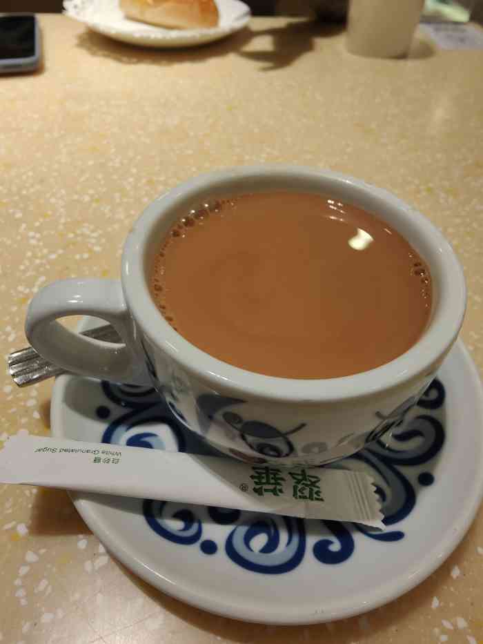 翠华餐厅(长寿路店)-"96老牌茶餐厅—翠华不是饭点去的,生意.