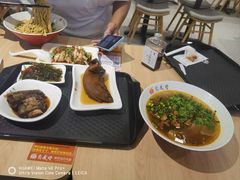 -鼎义丰功夫面(星光大道店)