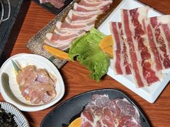 -山之屋炭火烧肉·生啤畅饮(大朗万科中央公园店)
