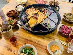 -正南齊北重庆老火锅(光华村直营店)