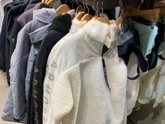 -UNDER ARMOUR(八达岭奥莱店)