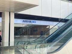 -瑞尔齿科(上海长风大悦城店)