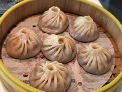 蟹黄小笼包-松鹤楼·非遗·苏帮菜(融科店)
