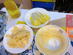 -松哥油焖大虾.小龙虾.黑鸭煲(海岸城店)