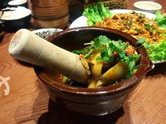 -老滇山寨•云南特色菜•地方菜•民族风情歌舞表演(金碧店)