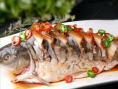 -南京金牛湖巨碗鱼头