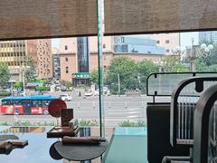 -东方红海鲜百汇(国际大厦店)