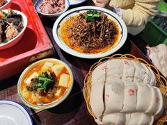 -蓝田九大碗民俗食府(蓝田店)