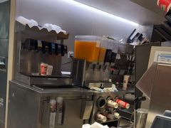 -肯德基(嘉善路地铁站店)