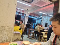 大堂-四小区火锅·巷子里的重庆火锅(花照壁店)