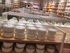 -名创优品(山东青岛华润万象城店)