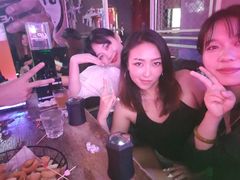 -UP嘻哈酒吧(粉巢店)