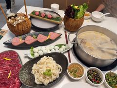 -煲王粤菜餐厅(中侨中心店)